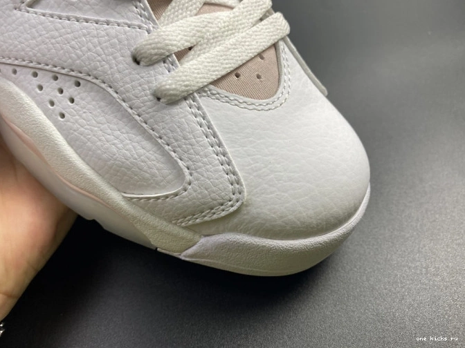 Chep Onekick Jordan (W) 6 Air Retro Gold DH9696-100 Hoops 0709